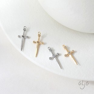 铜镀真金保色光面微镶锆石中古风长剑吊坠diy耳饰项链材料配件