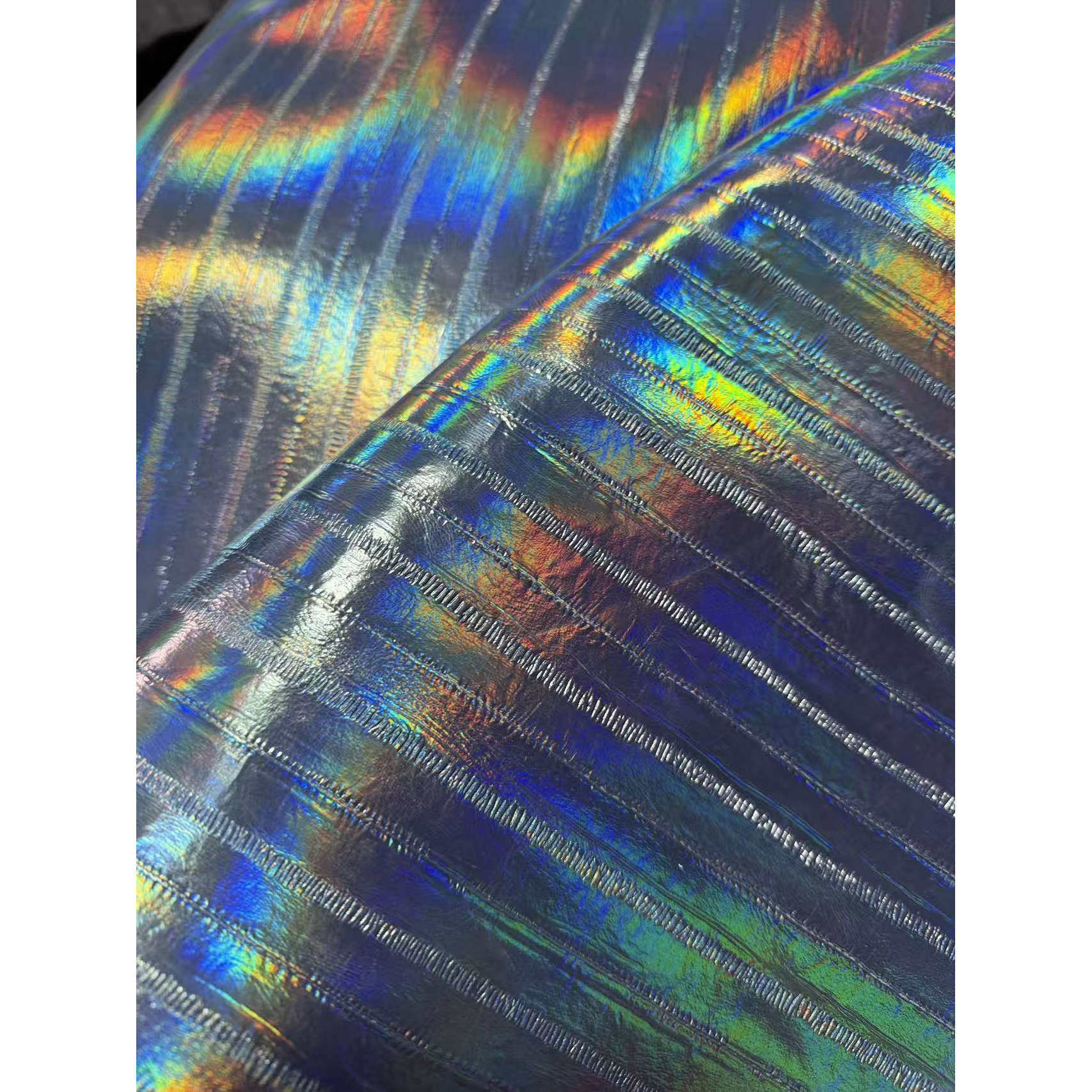 A4炫彩鳗鱼纹进口头层牛皮1.3mm偏挺真皮鞋靴箱包服装手工DIY皮料
