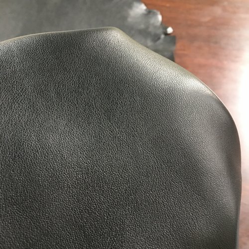 F4266黑色绵羊皮真皮手工DIY皮料1.1-1.3mm软