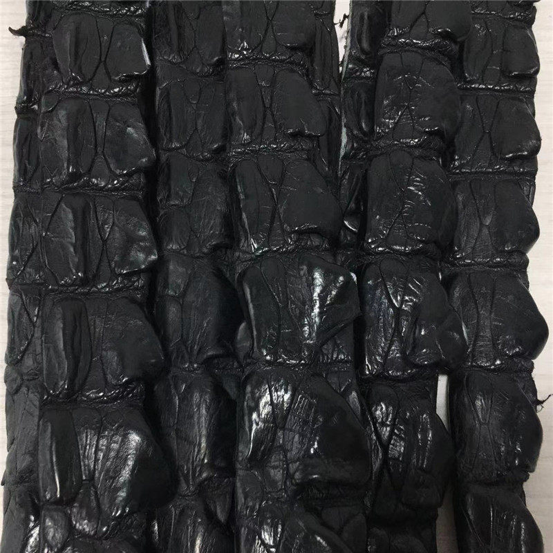 tzp070黑色鳄鱼尾巴边料真皮手工DIY饰品手链镶嵌钥匙扣皮料