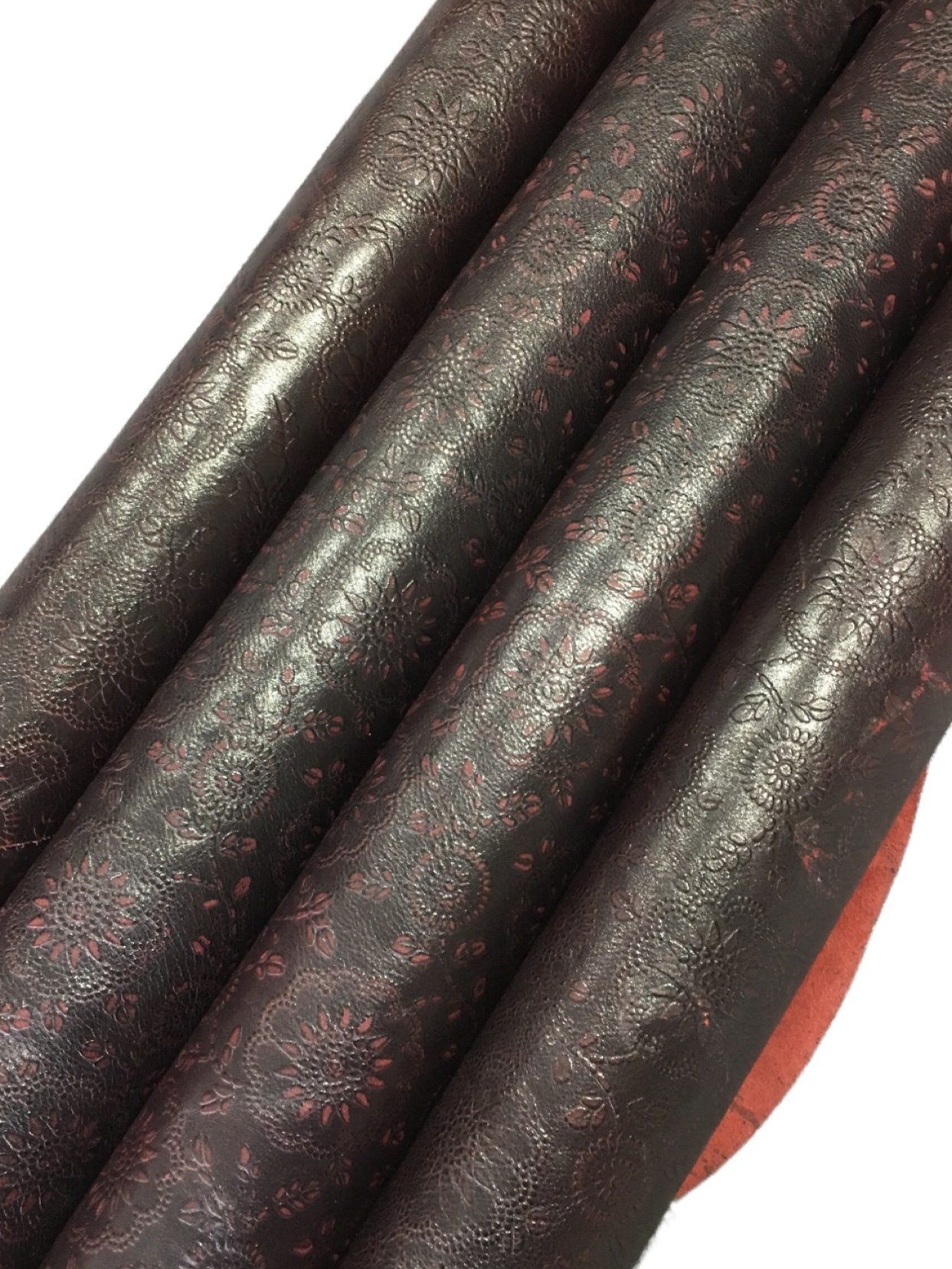 压花头层小牛皮皮料库存清仓