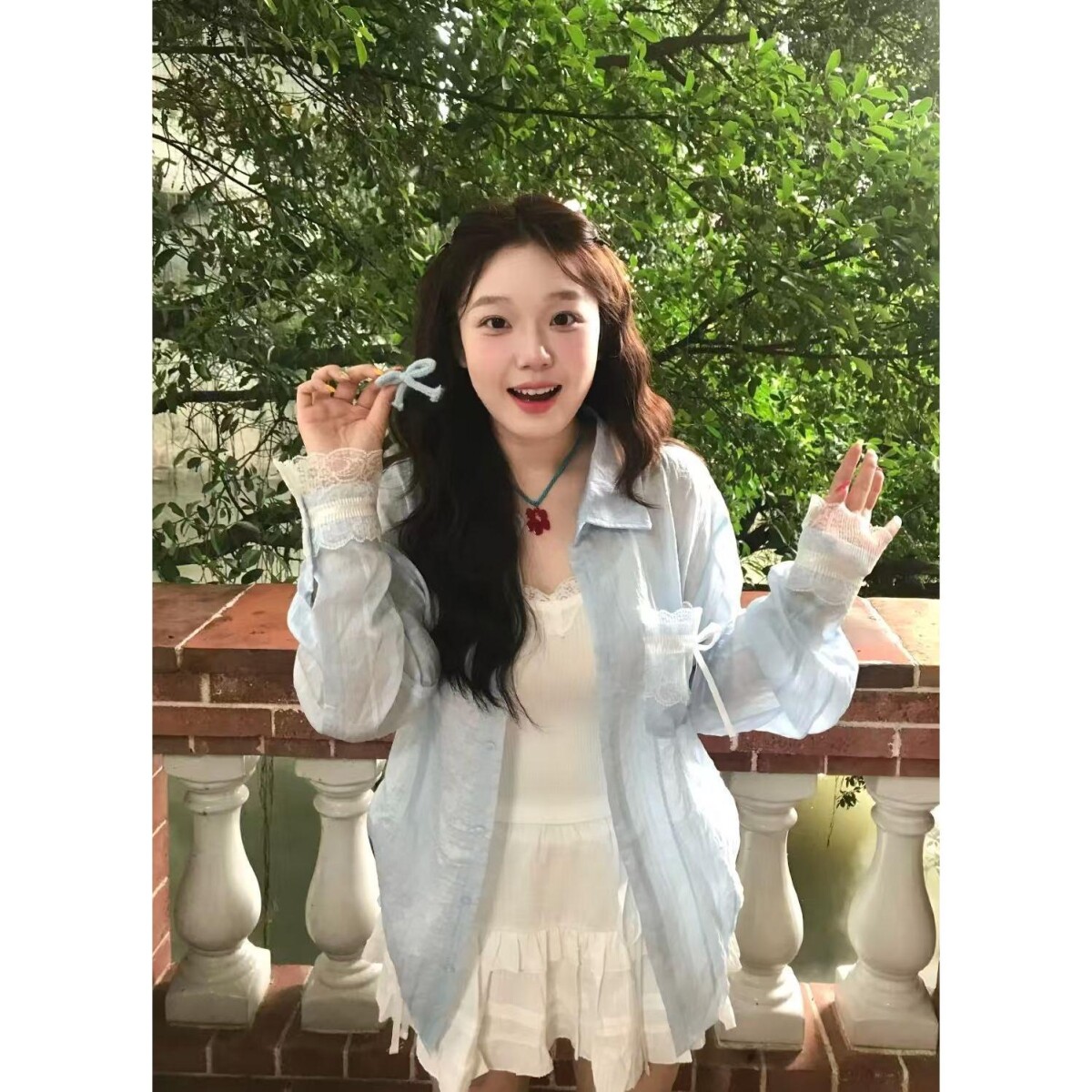 2025蕾丝拼接设计感蓝色防晒衬衫女款夏季薄款冰丝宽松衬衣外套