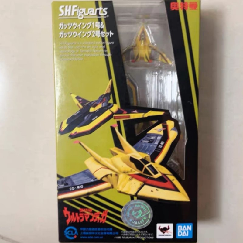 万代SHF迪迦奥特曼胜利飞燕手办