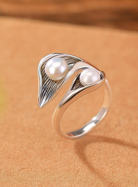 新品新中式复古清雅马蹄莲圆珠戒