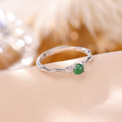 新品镶翡翠四爪竹节戒指时尚小众