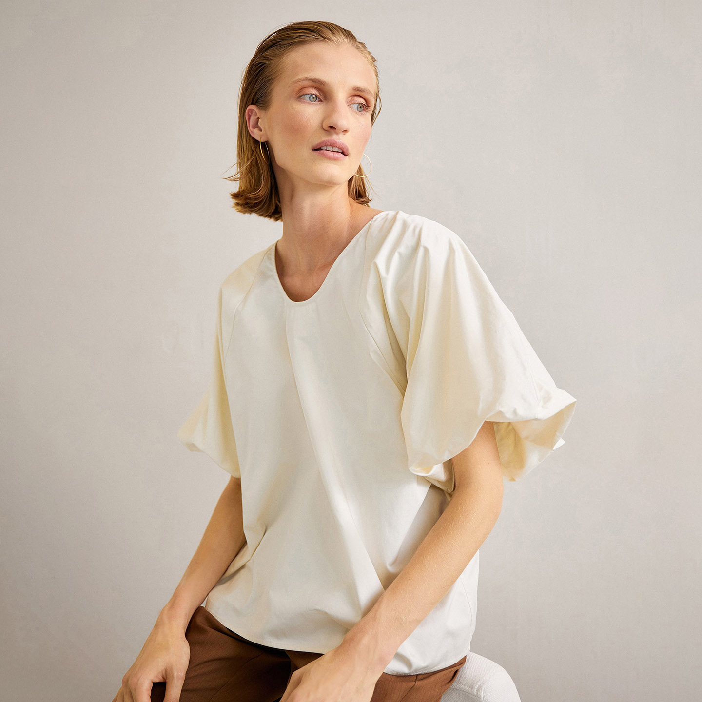 现货高端BY MALENE BIRGER设计师 重磅真丝缎面桑蚕丝V领衬衫