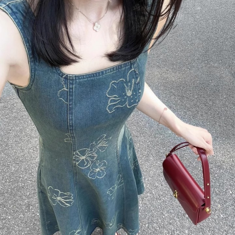 新中式刺绣牛仔收腰显瘦连衣裙女