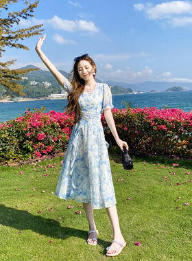 法式蓝色仙气荷叶边碎花裙女初恋系夏日穿搭海边优雅气质印花裙子