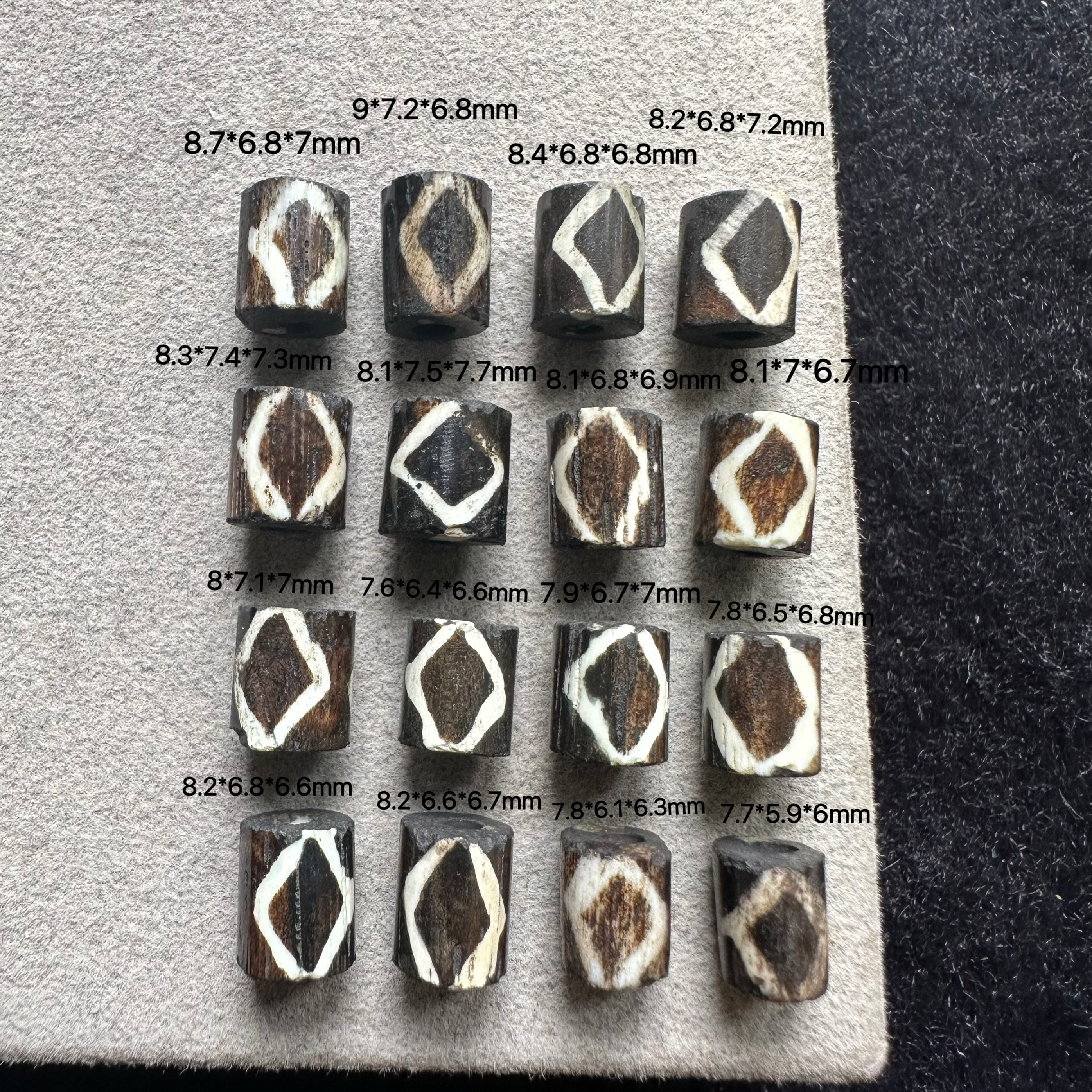 醒走 缅甸pyu珠骠珠黑白金刚三眼二代木化石小桶珠弟子珠古珠子