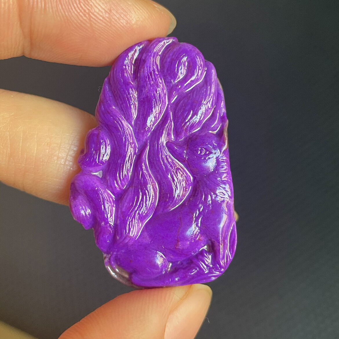 醒走天然舒俱来老料艳丽丝绒紫皇家紫色雕刻九尾狐梅林雕刻件吊坠