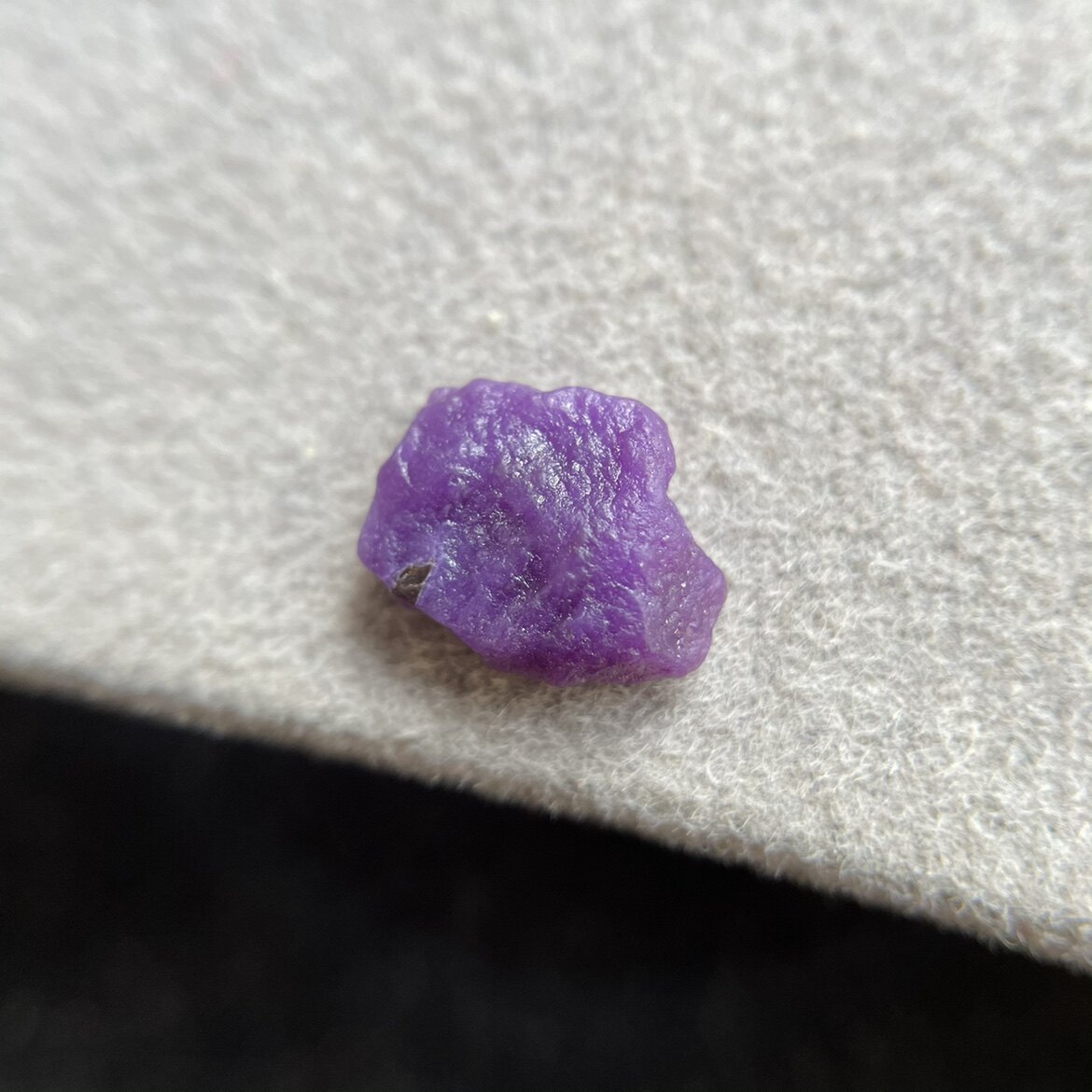 醒走 天然舒俱来老料玉化果冻皇家紫色苏纪石原料小料原石裸石