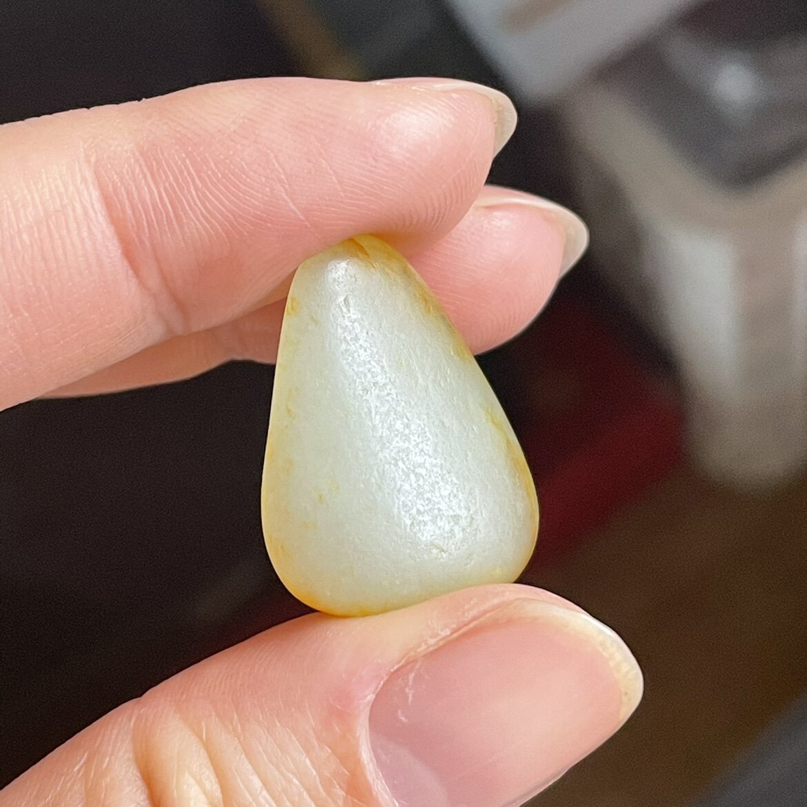 醒走天然新疆和田玉白玉籽料独籽黄沁洒金皮原石无修原皮毛孔玩料