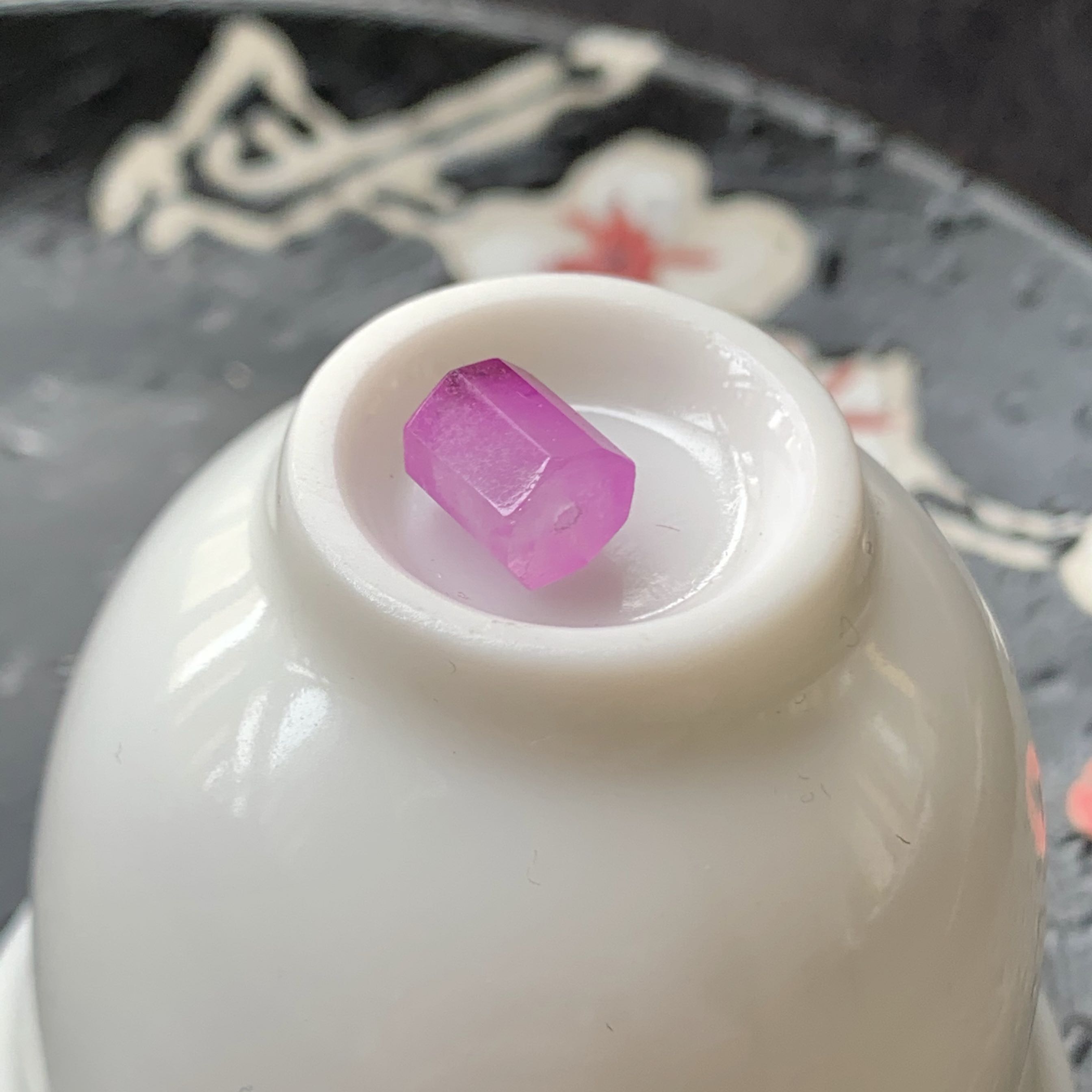 醒走 天然舒俱来老料玻璃体木纳甜桃红冰桃红苏纪石八棱柱小桶珠