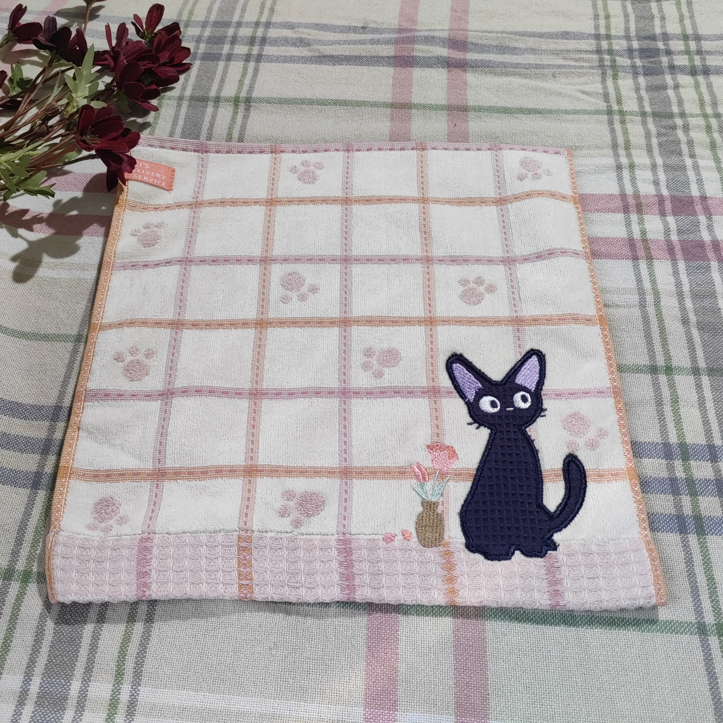 日系动漫黑猫刺绣手帕少女心格子小毛巾 便携擦手巾不掉毛34x34cm