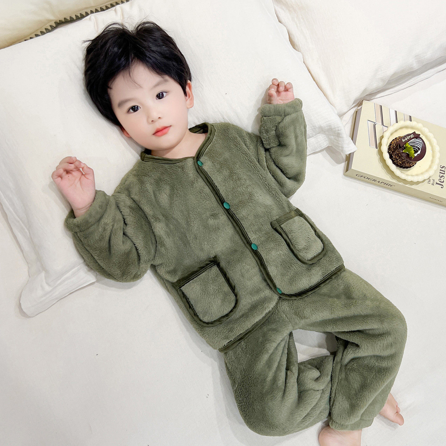 新款儿童睡衣男童珊瑚绒秋冬季2025男孩宝宝开衫加厚法兰绒家居服
