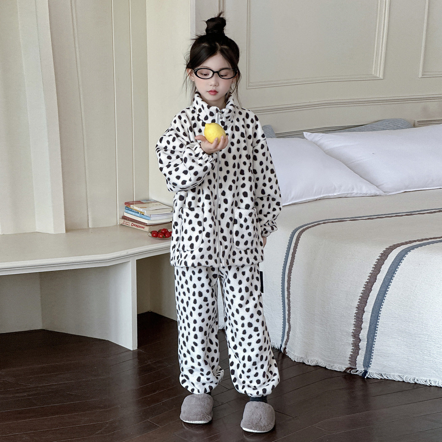 女童睡衣2025大童初中生秋冬加厚珊瑚绒半边绒家居服套装儿童保暖