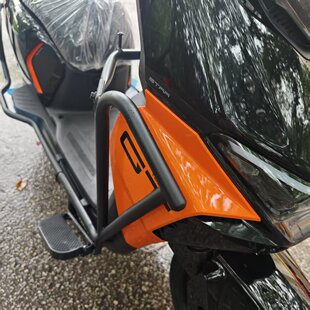 适用雅迪冠能S白鲨90护杠防摔保险杠加厚白鲨90-H防撞后尾架改装