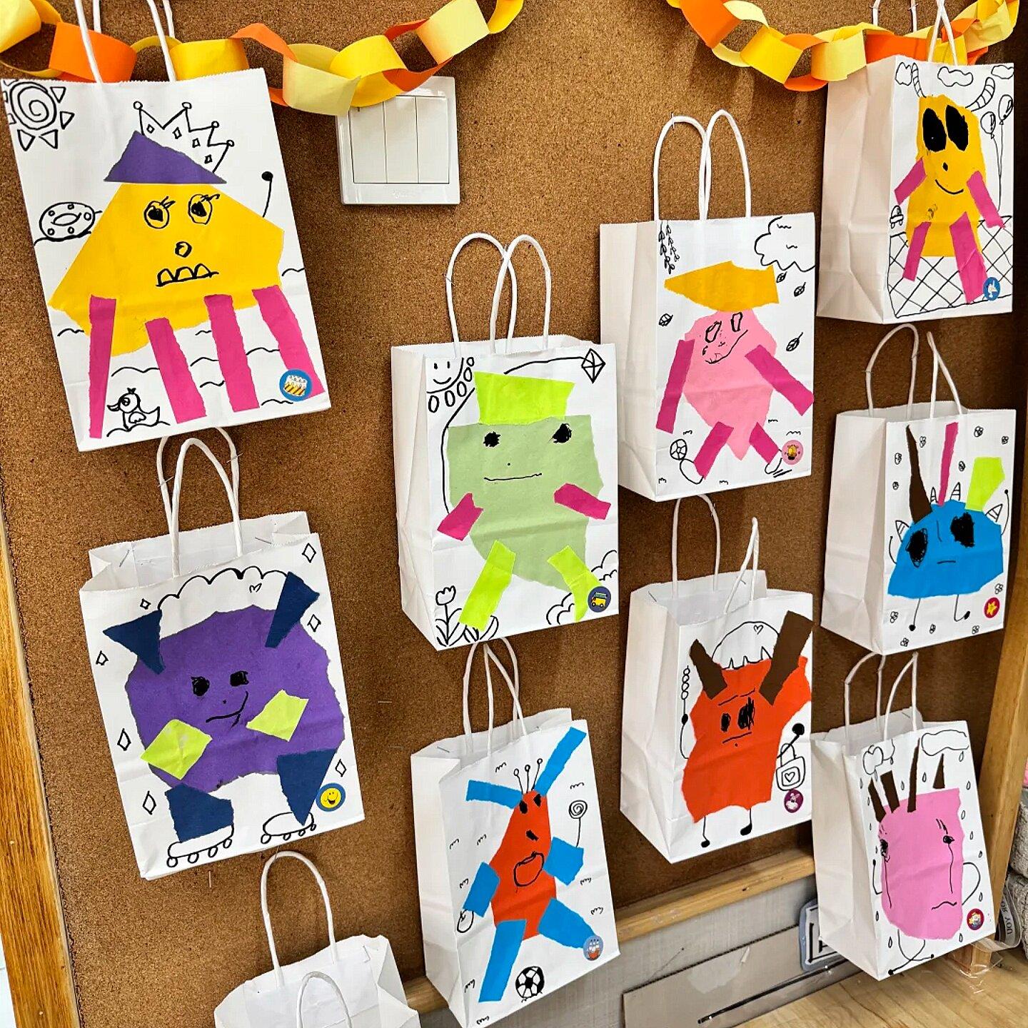 幼儿园环创作品展示墙DIY纸袋子