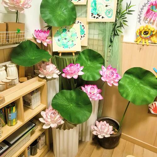 幼儿园夏天彷真荷花荷叶环创