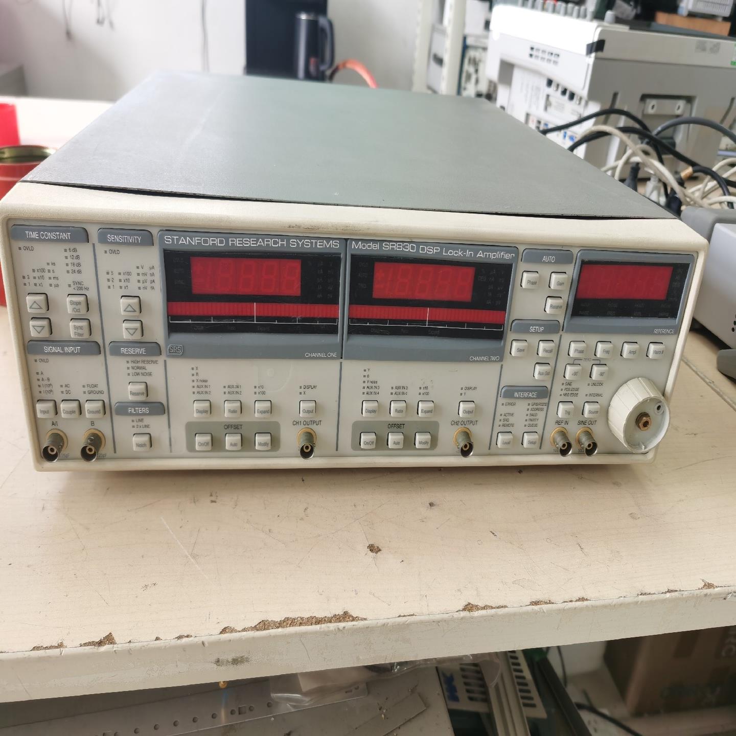 SR830锁相放大器 斯坦福SR810  功能正常 议价{天意设备}