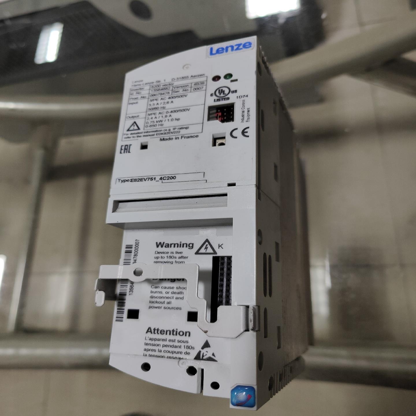 E82EV751-4C200伦茨变频器075KW 400V{天意设备}