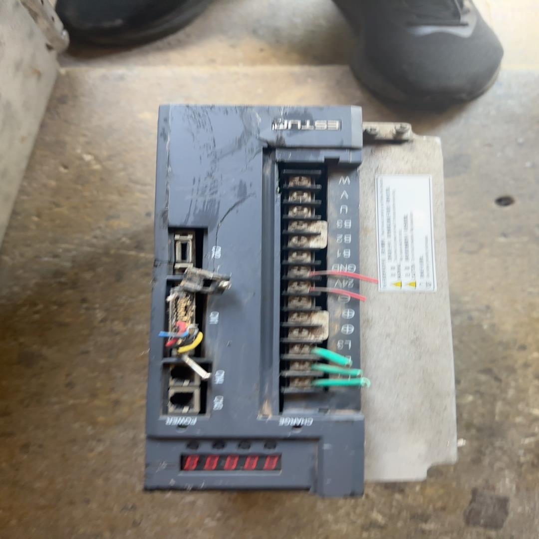 埃斯顿伺服驱动器PRONET-E-30D 成色如图拆机的3{天意设备}