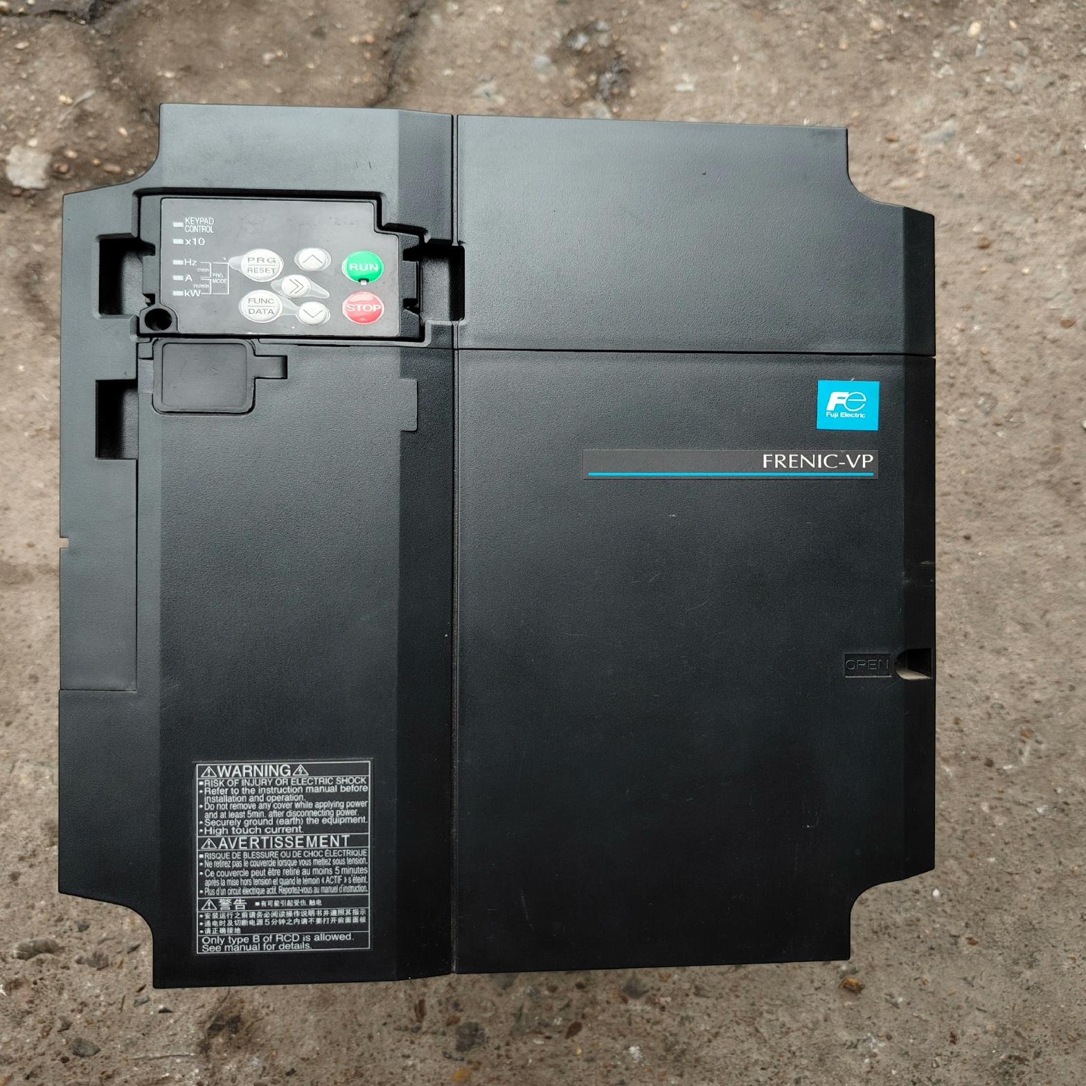 富士F2S变频器FRN0037F2S   功能正常{天意设备}