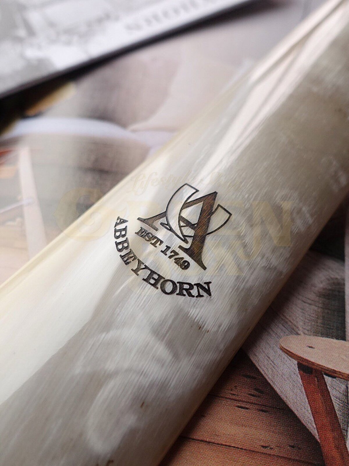 OFFICIAL AGENT OF THE BRITISH ABBEYHORN ANTLER HANDLE SHOEHORN PREMIUM NATURAL ANTLER GIFT BOX PACKAGING