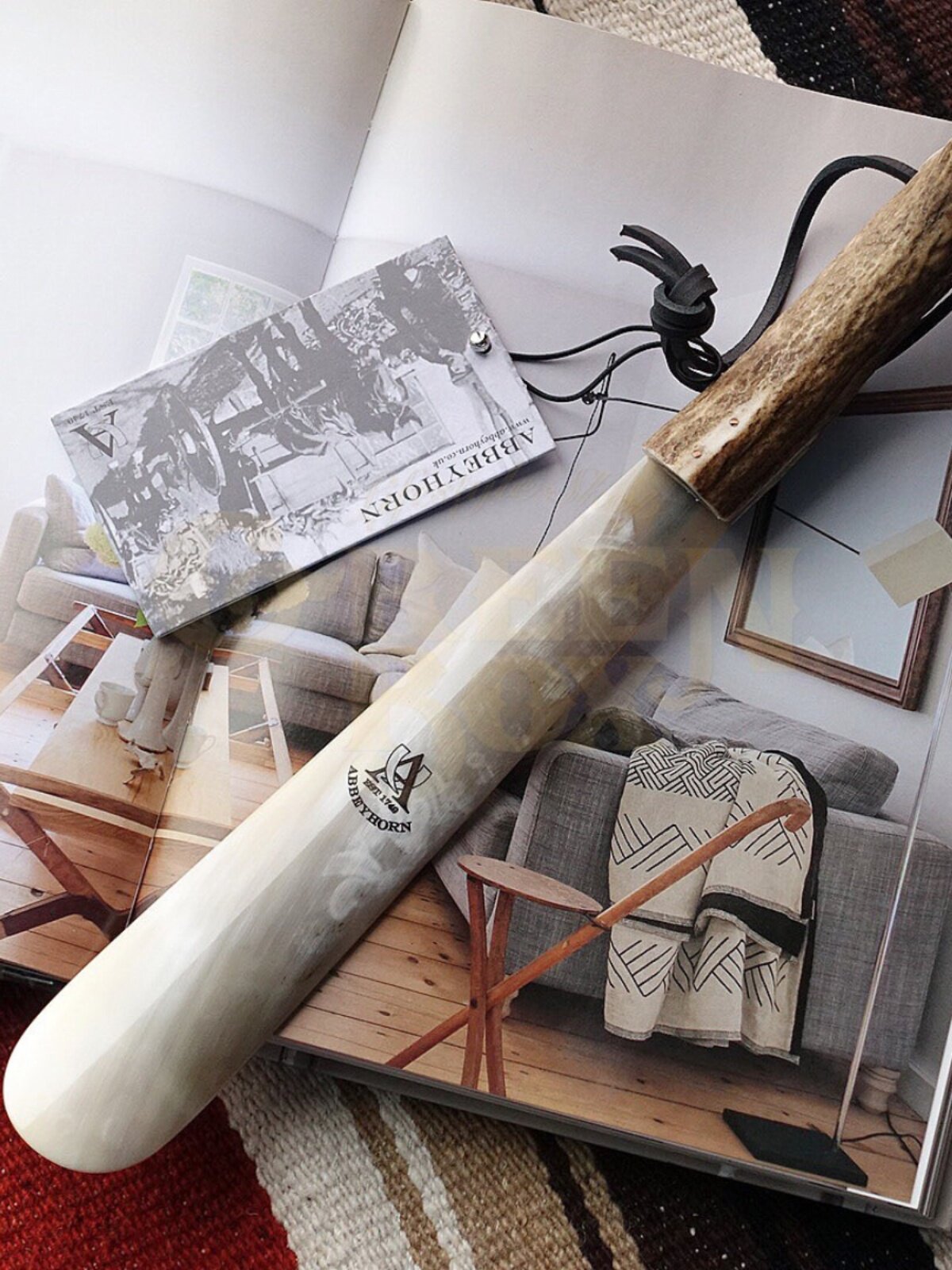 OFFICIAL AGENT OF THE BRITISH ABBEYHORN ANTLER HANDLE SHOEHORN PREMIUM NATURAL ANTLER GIFT BOX PACKAGING