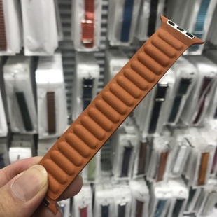 适用applewatch7手表带s8s7s6e腕带真皮质磁吸45mm 华强北优选