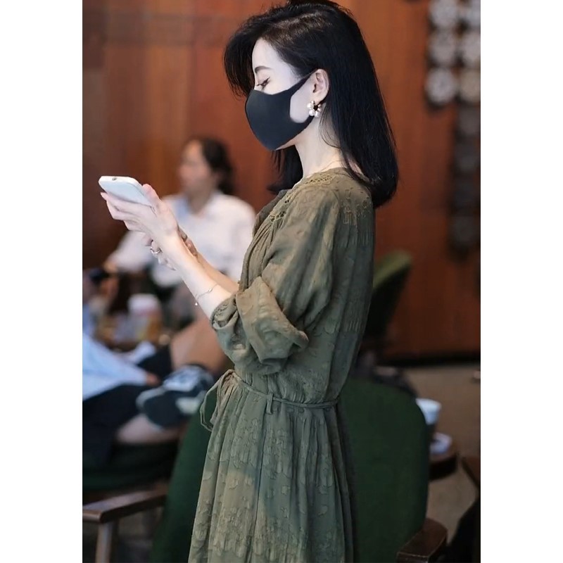 Silk dress for mother, autumn, long sleeve, 2022 collection Silk dress for mother, autumn, long sleeve, 2022 collection