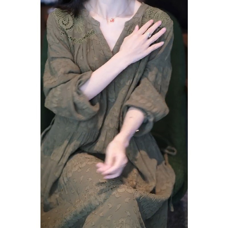 Silk dress for mother, autumn, long sleeve, 2022 collection Silk dress for mother, autumn, long sleeve, 2022 collection