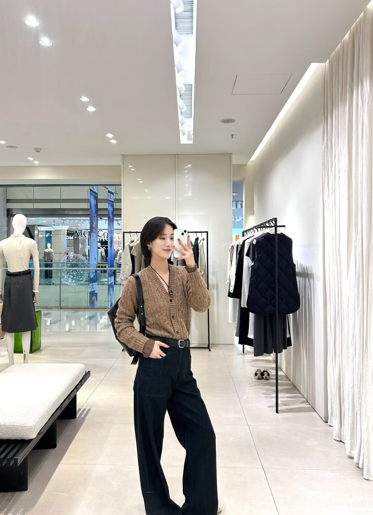 【圆圆同款】ed*女装2025冬季新款云朵针织毛衣外套