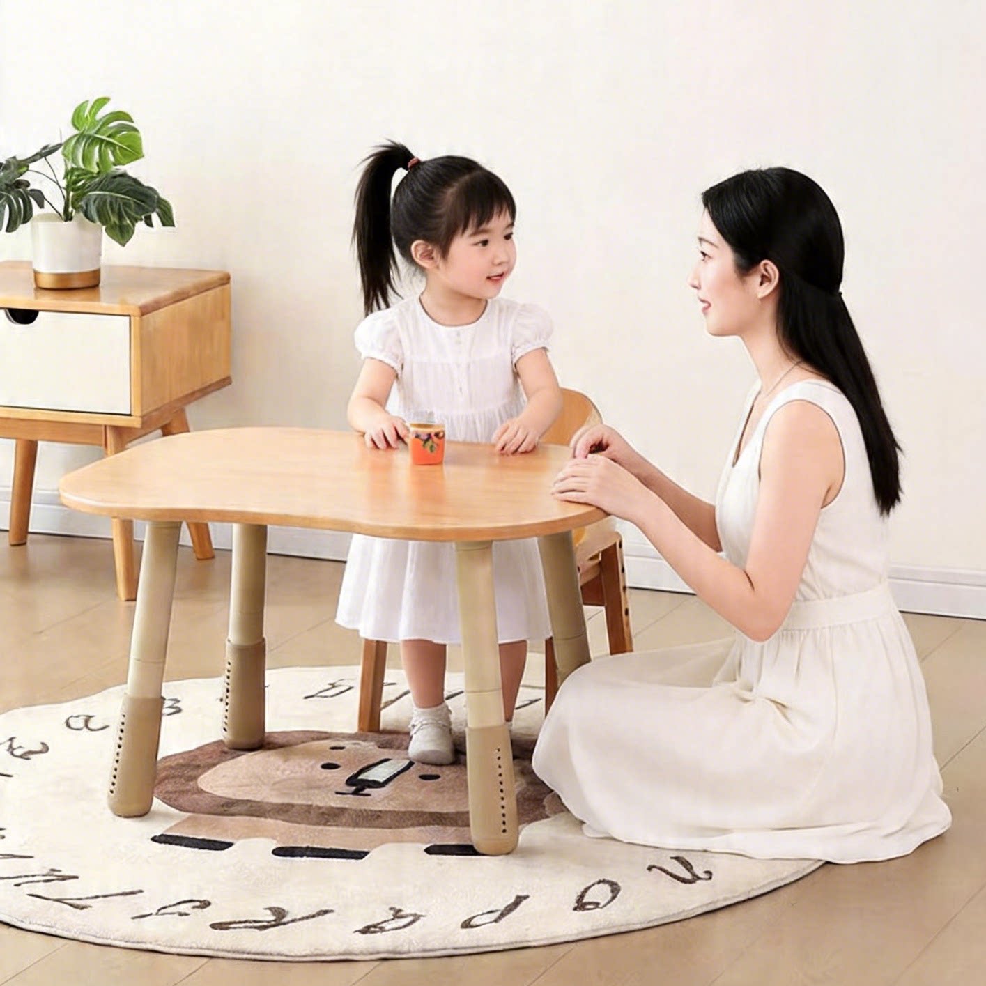 儿童实木花生桌幼儿园桌子宝宝玩具榉木桌可升降调节学习桌椅套装