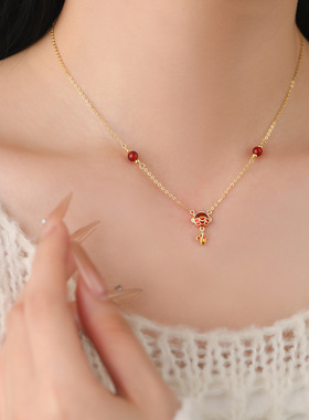 中式复古锦鲤红玛瑙吊坠锁骨链