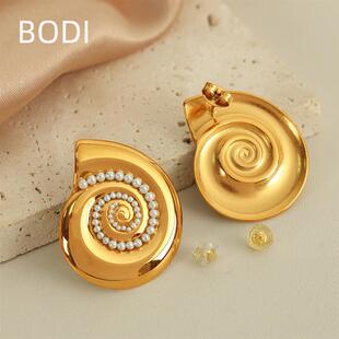 欧美简约百搭精致耳环小众设计饰品钛钢时尚海螺白珠耳钉高级感