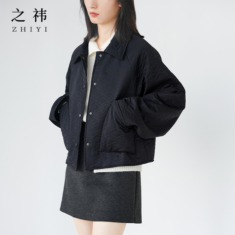 之祎ZHIYI 米色 黑色菱格设计感纯色外套短款百搭翻领上衣