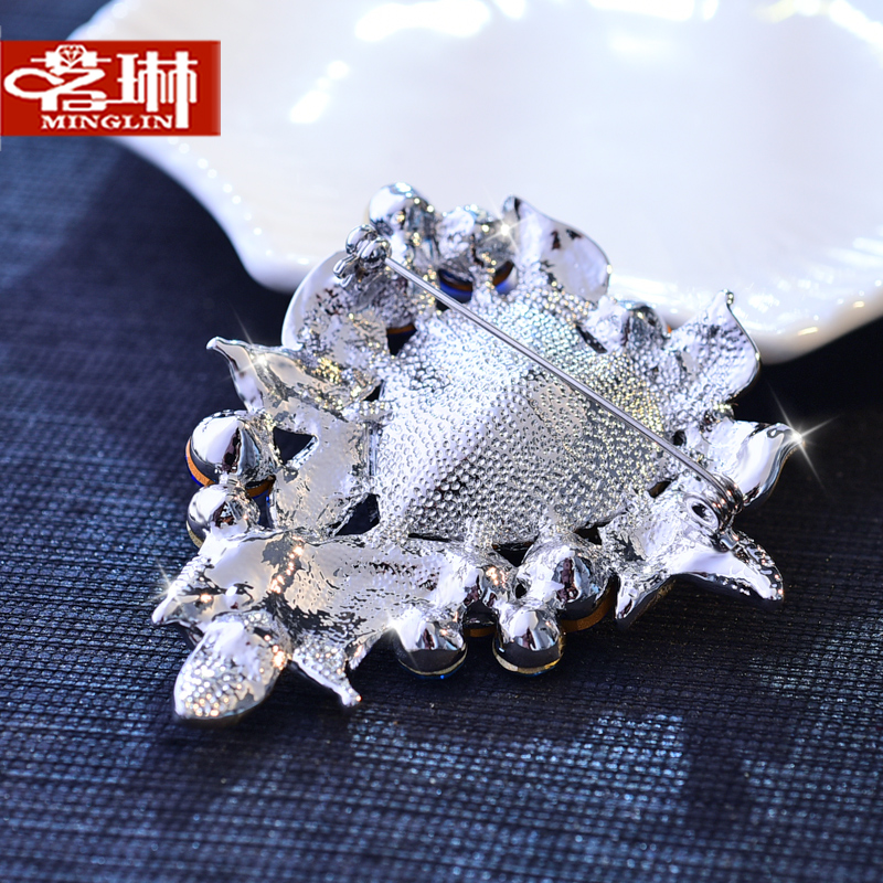 Broche femme en cristal autrichien - Ref 1187775 Image 3