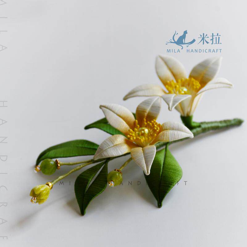 米拉缠花丝绒朱栾花胸针