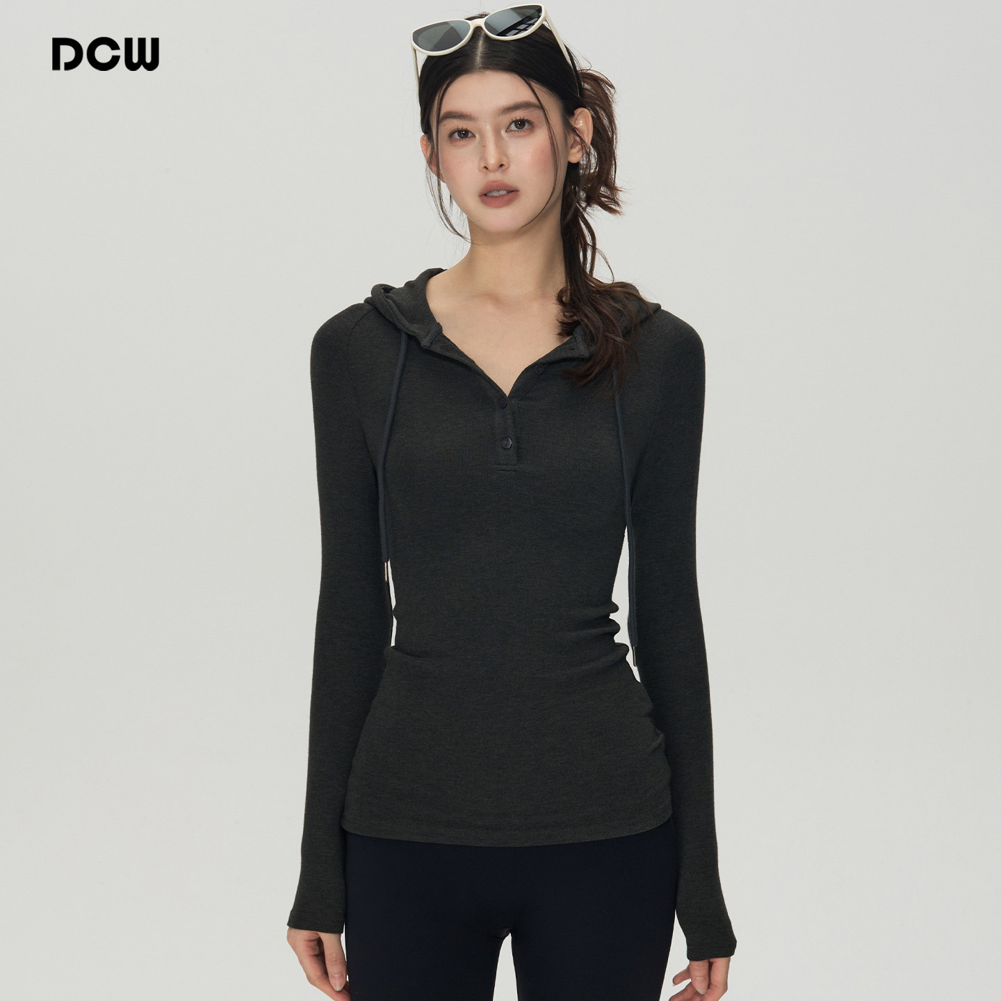 DCW连帽运动打底衫女紧身显瘦健身长袖跑步普拉提训练瑜伽上衣秋