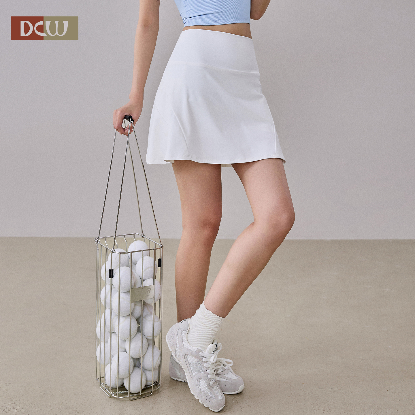 dcw含内衬防走光健身训练短裙女