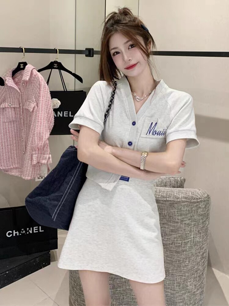 여름 여학생용 소금 기반 운동복 헐렁한 한국식 스타일리쉬 변덕스러운 반팔 짧은 치마 캐주얼 투피스 세트
