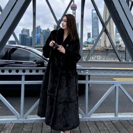 “夜曲惊澜”黑色兔毛皮草外套女长款高级感皮毛一体大衣2026新款