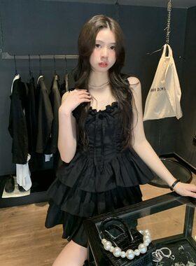 高级感黑色设计感蛋糕抹胸连衣裙