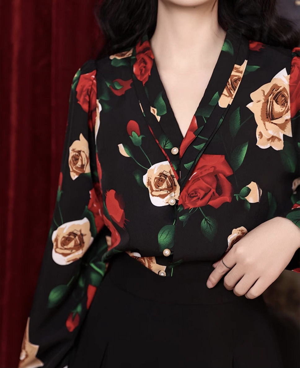 大码胖mm法式复古秋季V领玫瑰印花长袖上衣气质成熟宽松女装衬衫