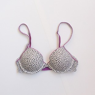 薄款 光面文胸舒适钢圈围女士内衣带棉垫托胸聚拢内衣