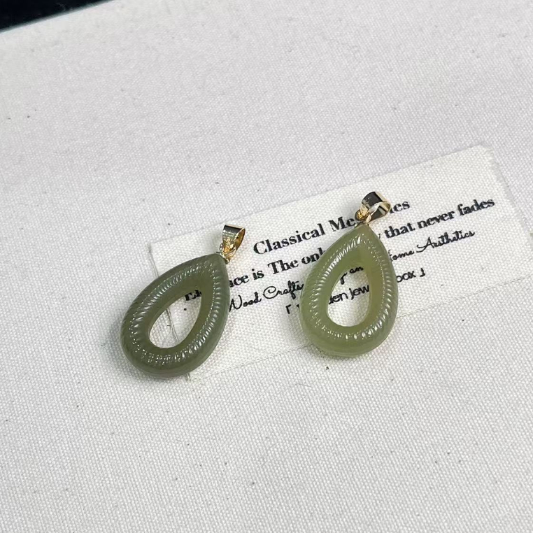 【慕斯格瑞】和田玉水滴吊坠JY0311108022