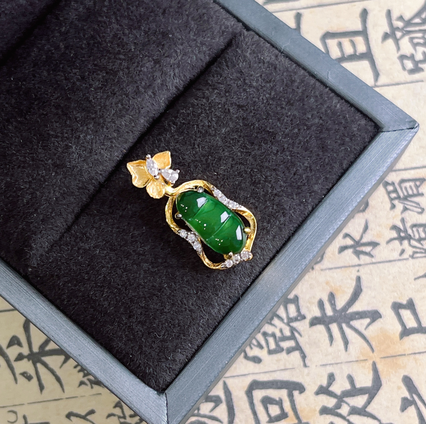 【慕斯格瑞】925银翡翠福豆吊坠JY8881013002