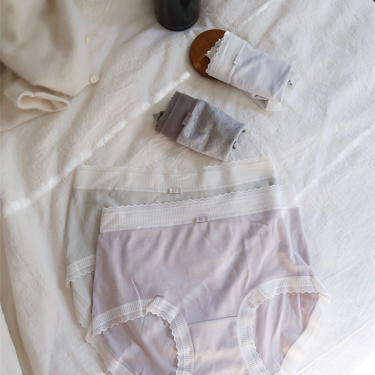 简约高级感螺纹高弹女内裤不勒不卡全棉裆大弹力舒适中高腰三角裤,女士内衣/男士内衣/家居服,女三角裤,淘宝优惠券,粉丝福利购,淘宝优惠卷