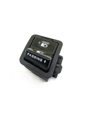 适用豪爵摩托车双闪转向灯 远近HJ125T-39A VSR125改装超车灯开关